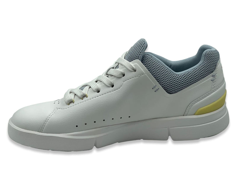 On The Roger Advantage Sneakers In White & Nimbus Gray For Women's